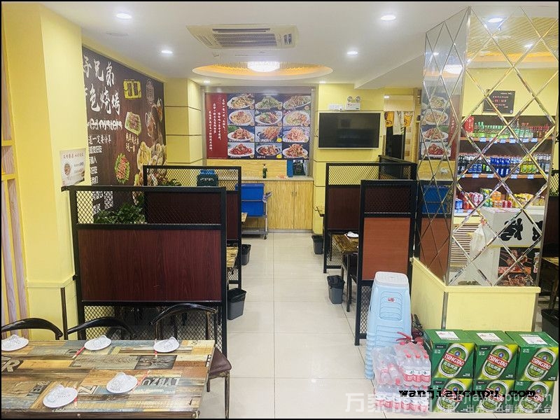 文体街营业中超大门头烧烤店出兑转让，民用电