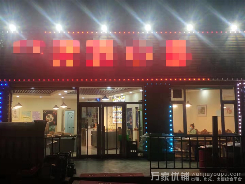 泉水全新装修烧烤店带设备设施整体转让，生意好