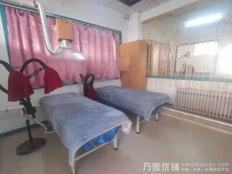 泉水临街艾灸理疗馆低价转让水电取暖免费