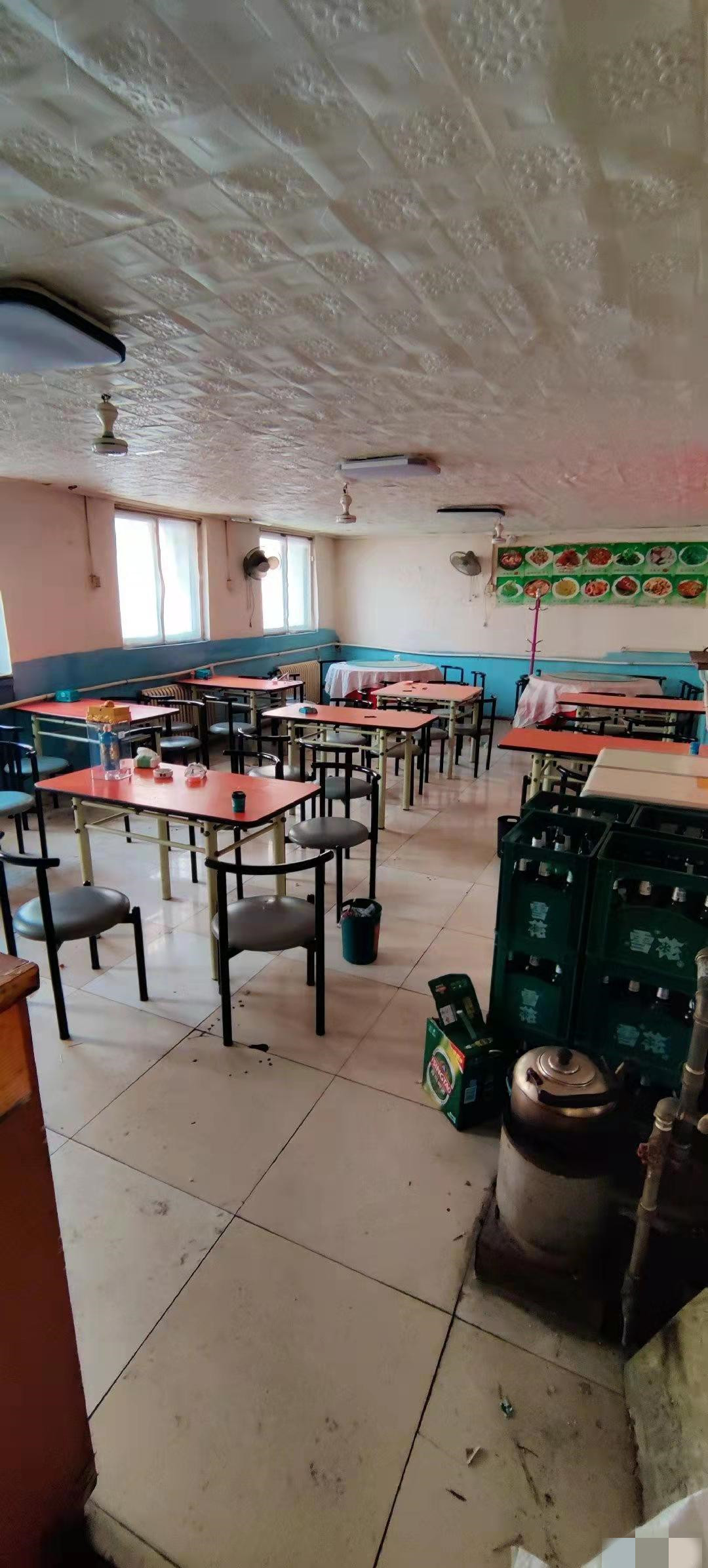 房东直租临街门头85平价格低有饭店手续。可多种经营
