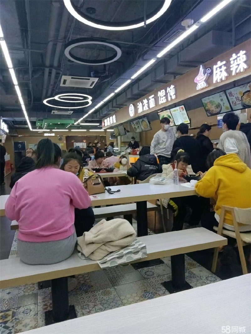 美食档口带设备1万低价转让，可空兑
