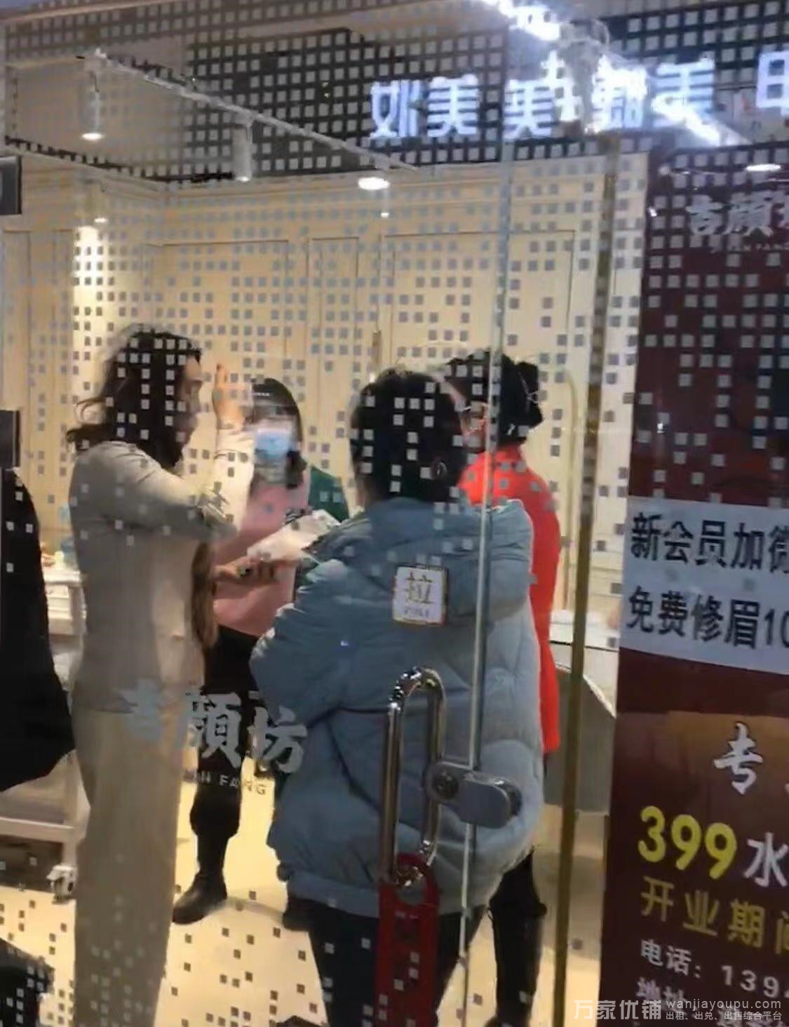 商场一楼旺铺档口出租1万低价转让