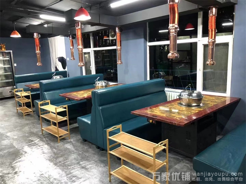 椒房早市附近火爆盈利旺铺餐饮店出兑，大门脸