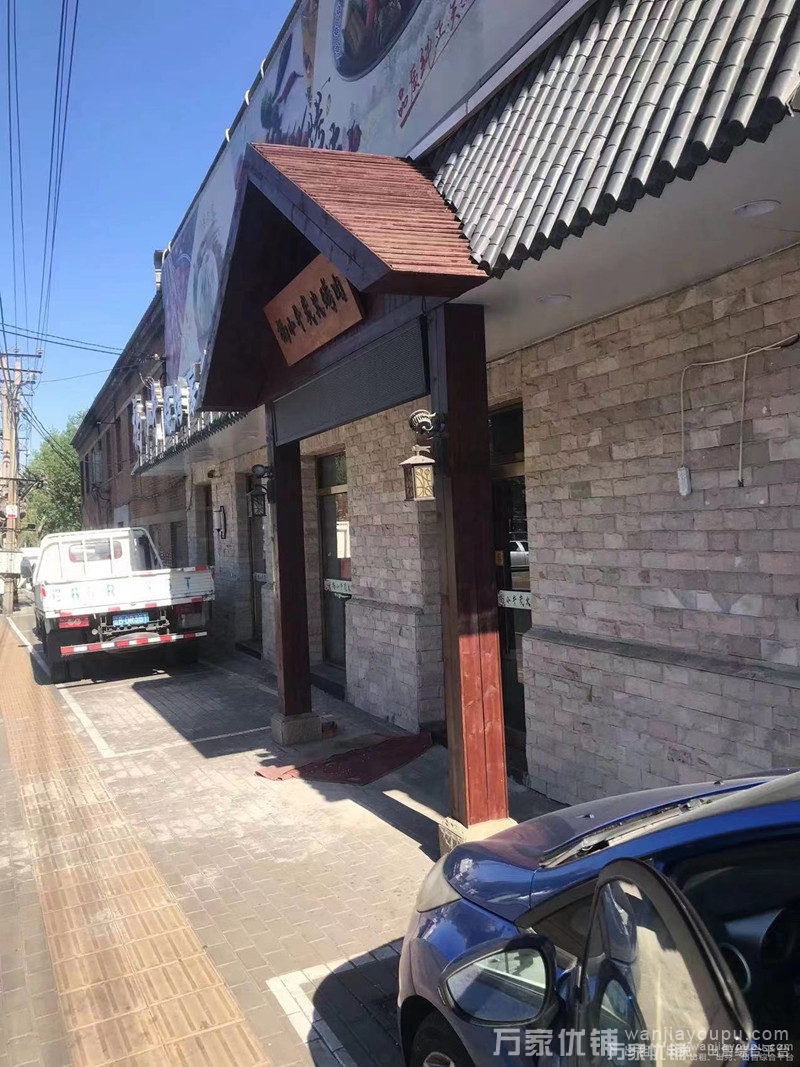 锦绣南松路鼎润四季小区正门口全新装修店铺出租