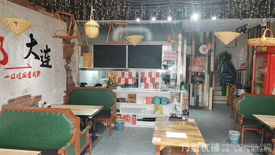 东城主街营业中旺铺餐饮店转让，