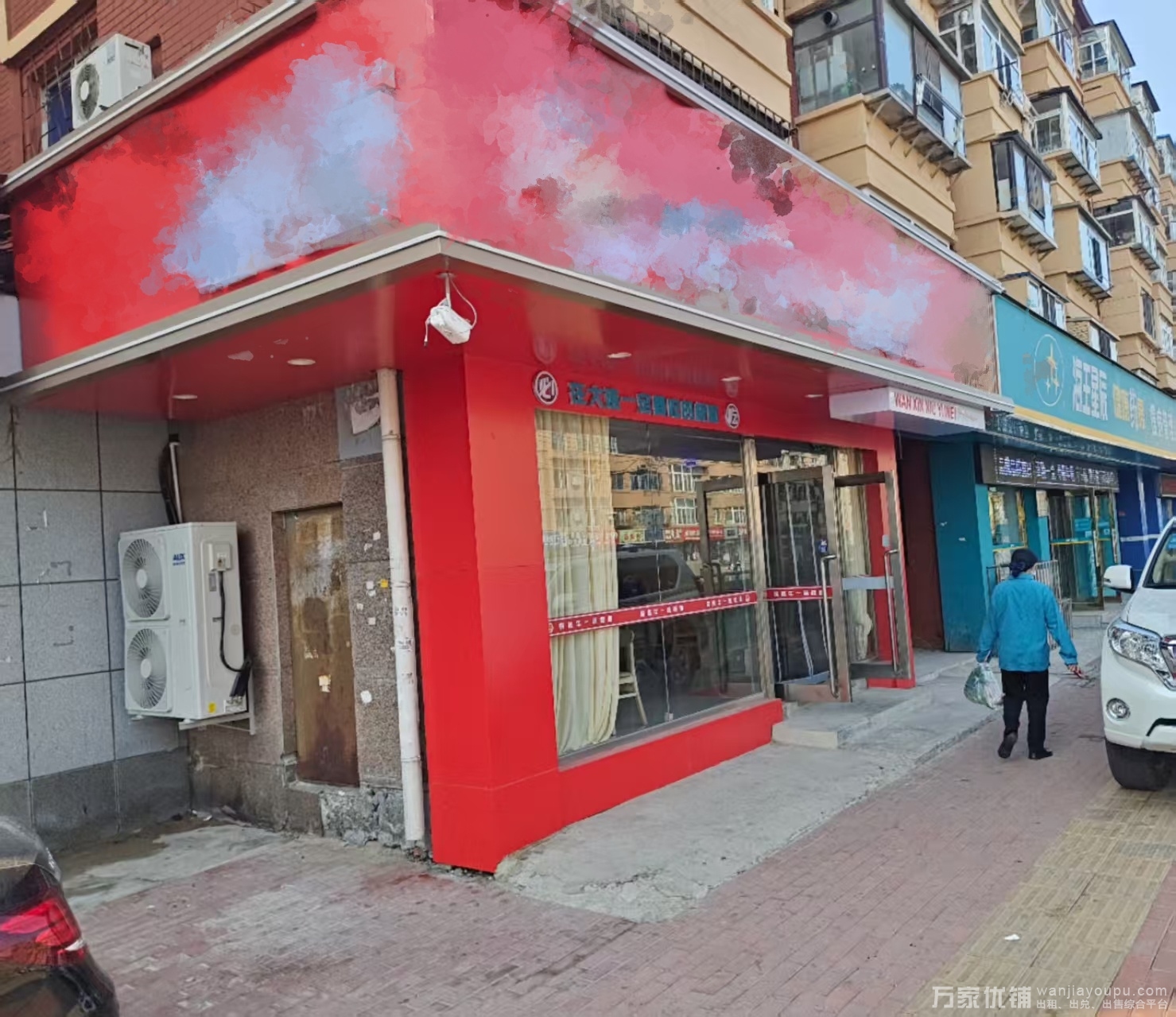 春柳临街餐饮店转让位置好，近三