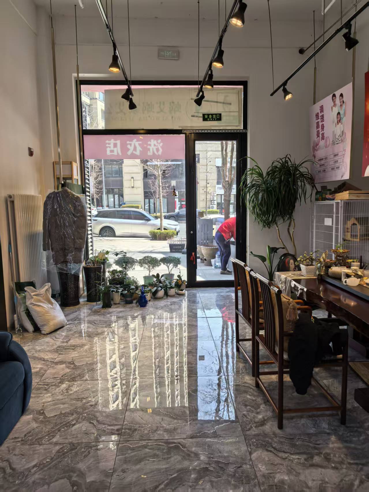 高档社区临街美容养生馆旺铺招租，互利共赢