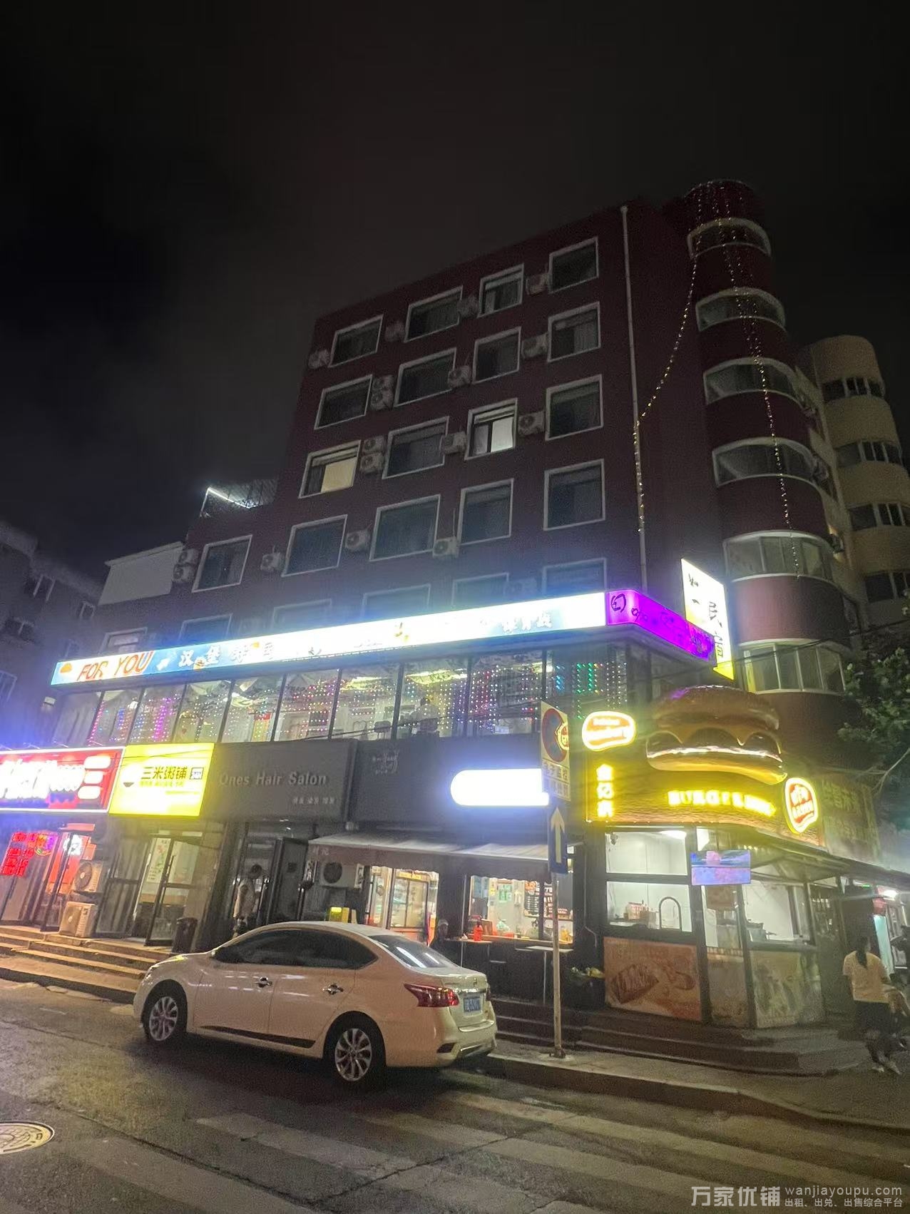 西安路主道精装餐饮店出租，无转让费！