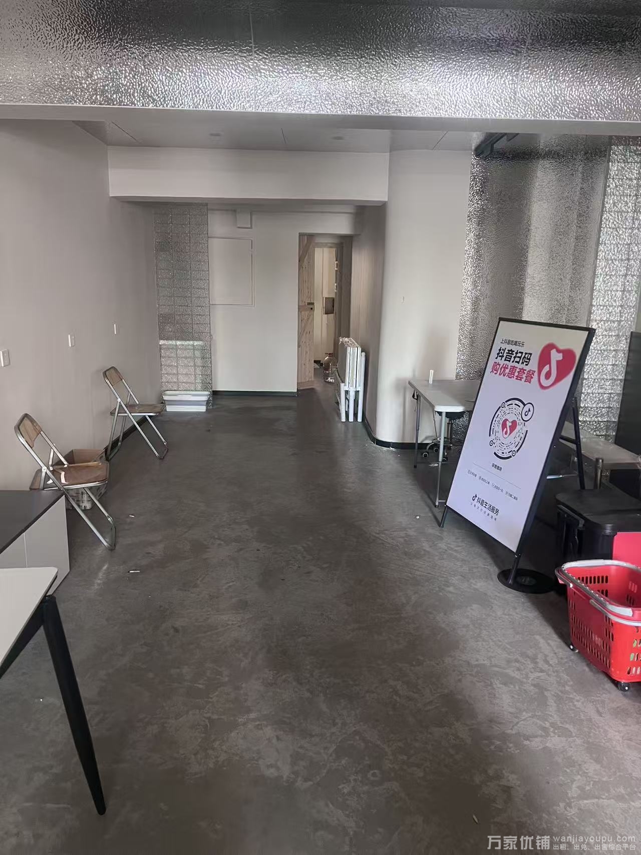 罗斯福商圈临街旺铺出租，行业不限，除餐饮